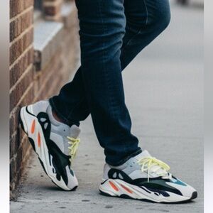 Adidas Yeezy Boost 799 Wave Runner Sneakers  Men’s Size 11.5